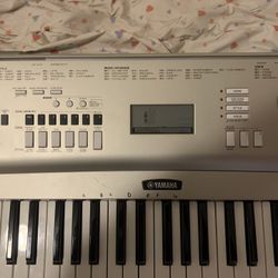 Yamaha Keyboard Ypg 235