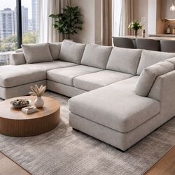 Large Modern U-Shaped Sectional Sofa – Like New – Delivery Available