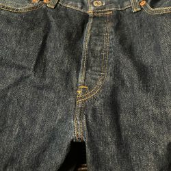 Levi 501s 33x30