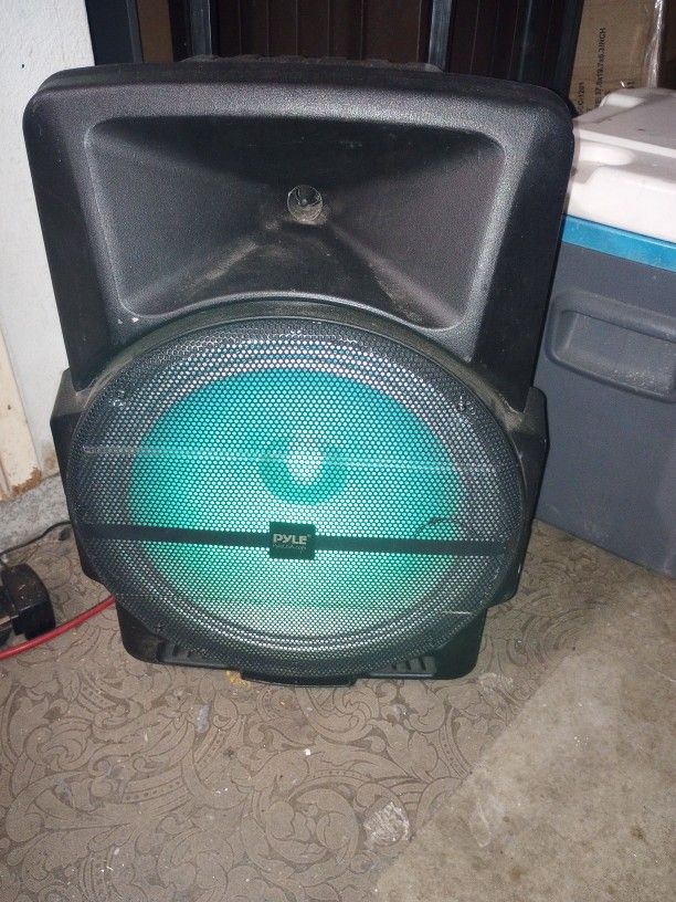 15' PYLE BLUETOOTH PARTY SPEAKER