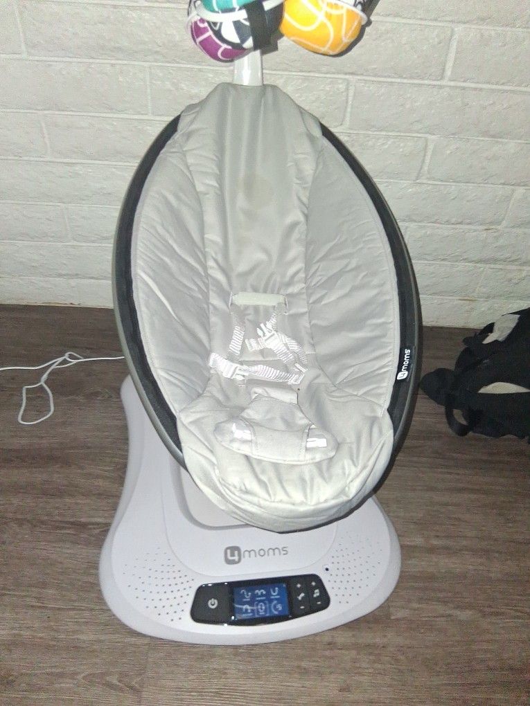 MamaRoo 4 Swing 
