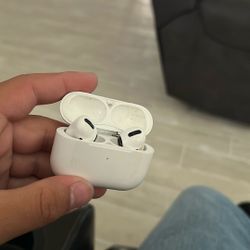 Apple AirPods Pro (2nd Gen) – 