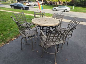 Enamled cast iron outdoor patio set, comes with 6 high top style chairs and an umbrella holder