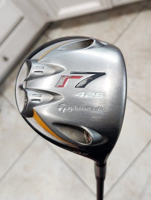 Taylormade R7 425 Driver 10.5* Fujikura REAX 65g Flex Stiff Graphite Men's RH Right Handed Flex shaft in good pre-owned condition with normal wear mar