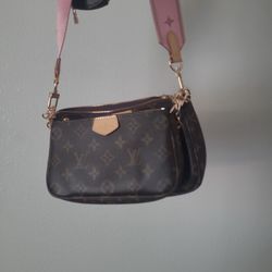 Louis Vuitton Multi Pochette Accessoires Bag Pink Strap