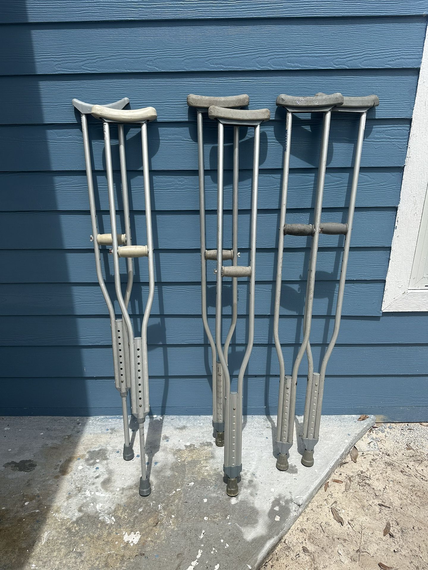 Crutches 🩼