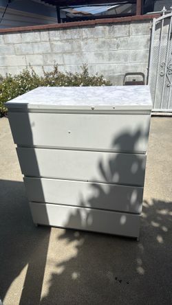 IKEA DRESSER FREE