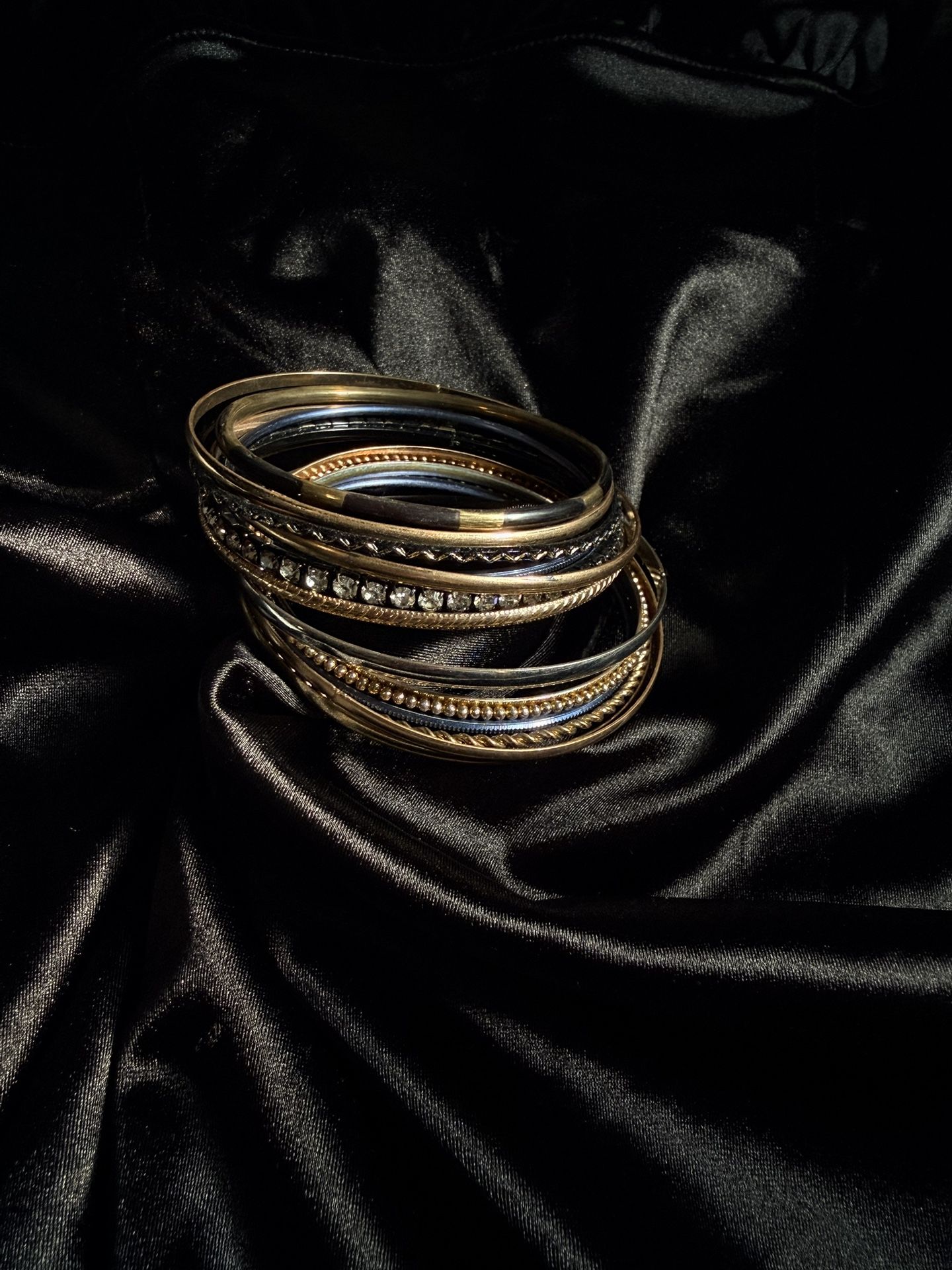 Set Of Bangles