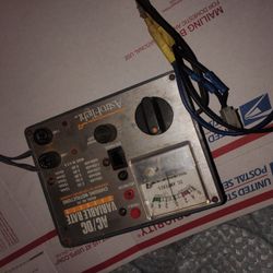 AstroFlight Model 115 AC/DC Charger
