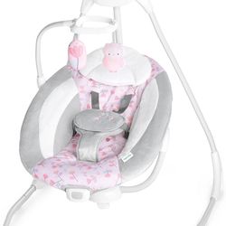 Cradling swing
