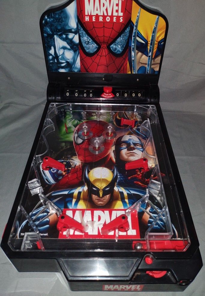 Vintage 2004 Marvel Heroes Spider-Man Electronic Tabletop Pinball Game *Read*