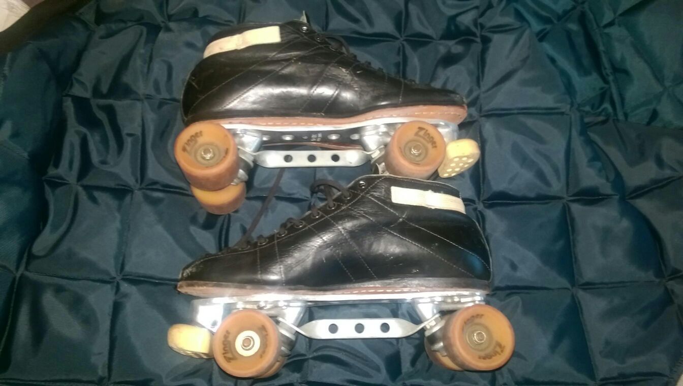 Vintage speed skates