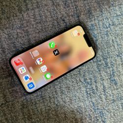 iPhone 16e