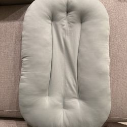 Snuggle Me Organic Infant Lounger