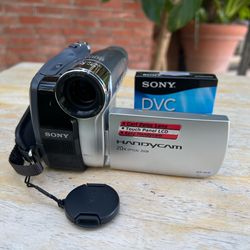 Sony Handycam DCR-HC26 Digital Video Camera