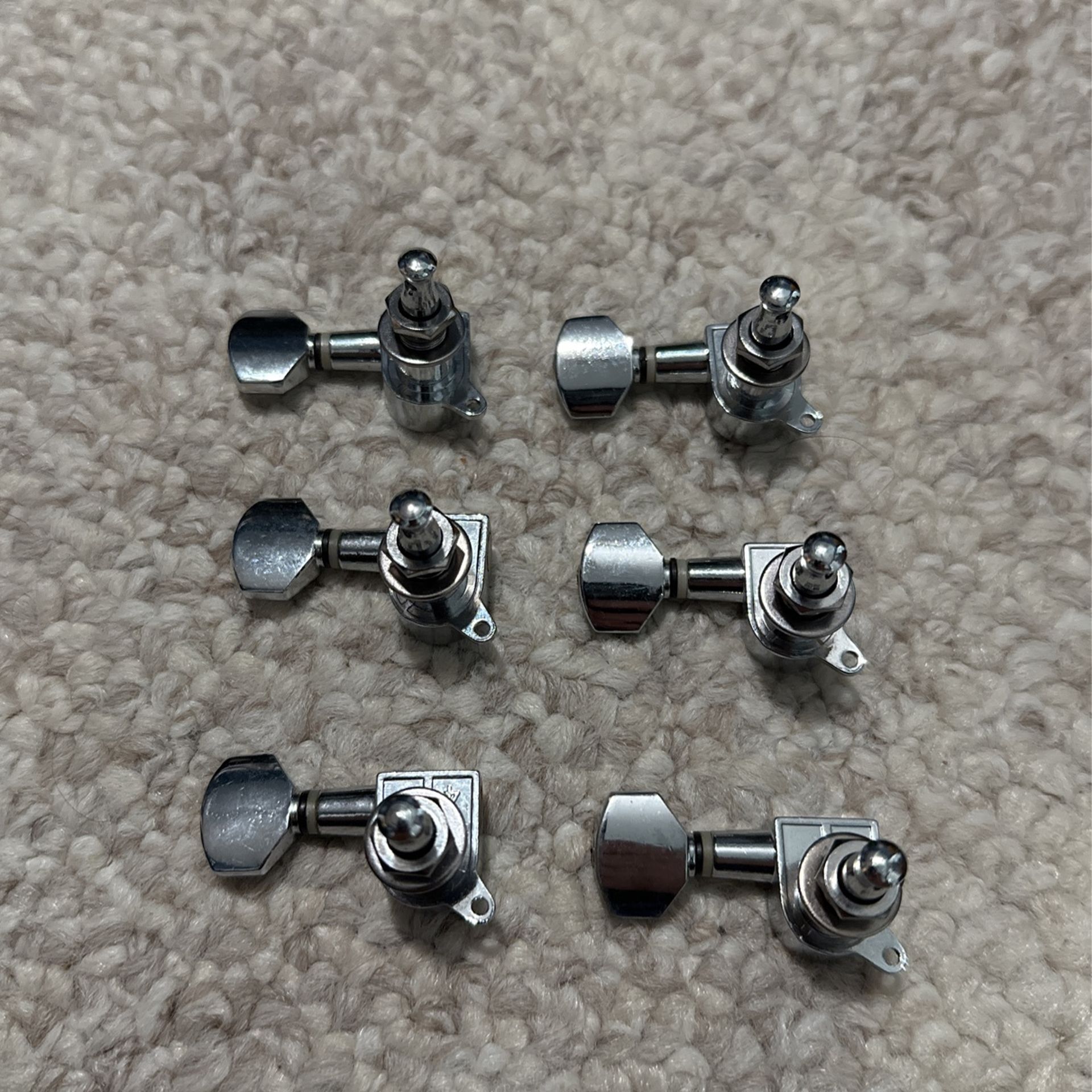 Chrome Guitar Tuners