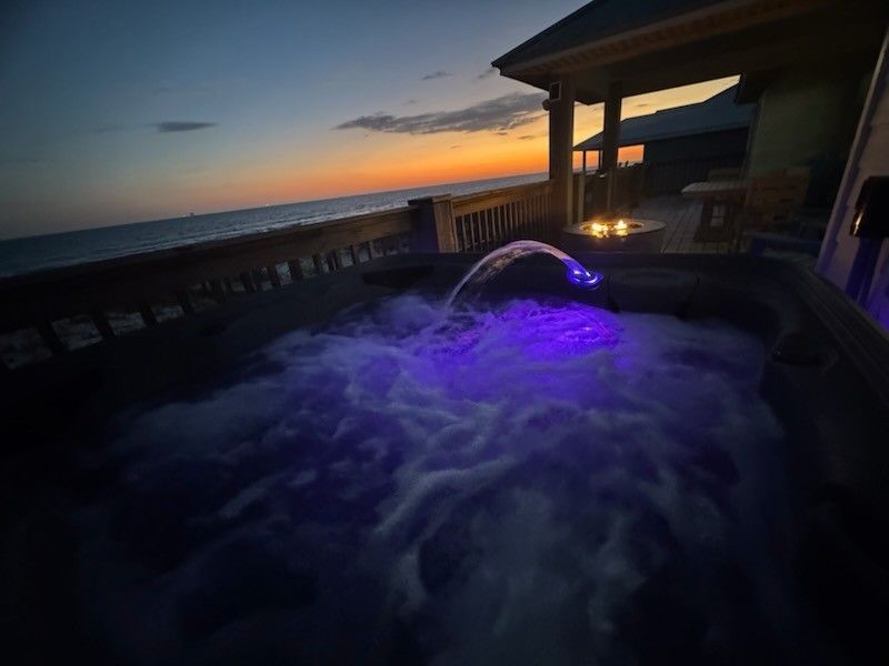 New USA Hot Tubs / Spas