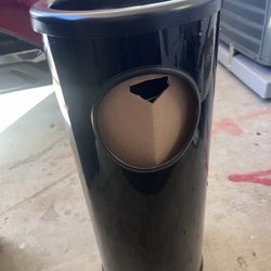 Bote De Basura Y Cigarrero