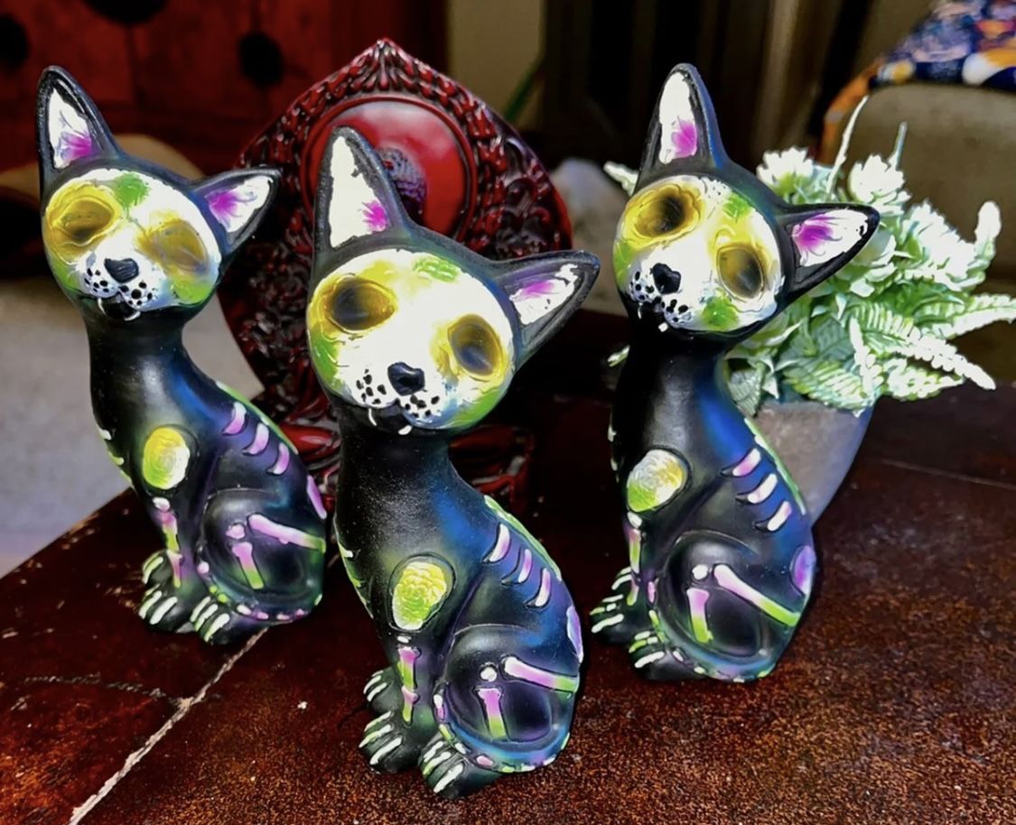 Three Hand Painted Day Of The Dead ☠️ Sugar Skull Dog Cat Statues