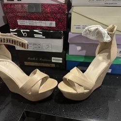Size 10, Beige Bling Wedges