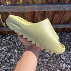 Adidas Yeezy Slide Resin (Size 10)