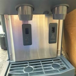 Water And Ice Dispenser 