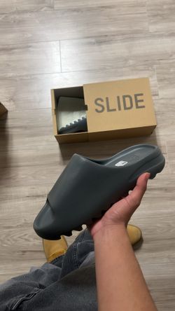 Yeezy Slide