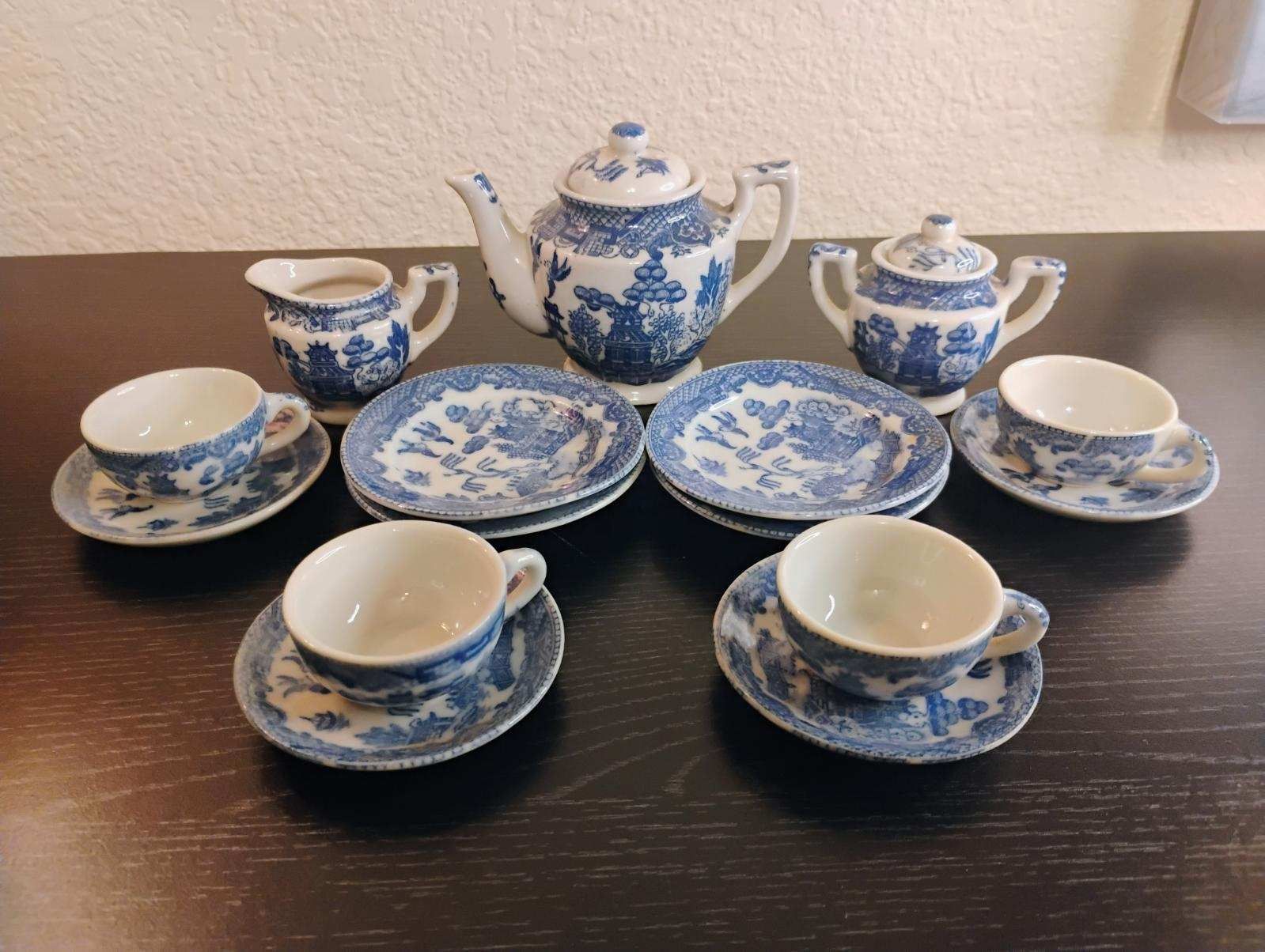 Vintage Child's Play Tea Set, Blue Willow.