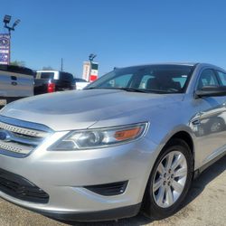 2010 Ford Taurus