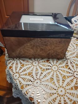 Urn Box. Beautiful ..New
