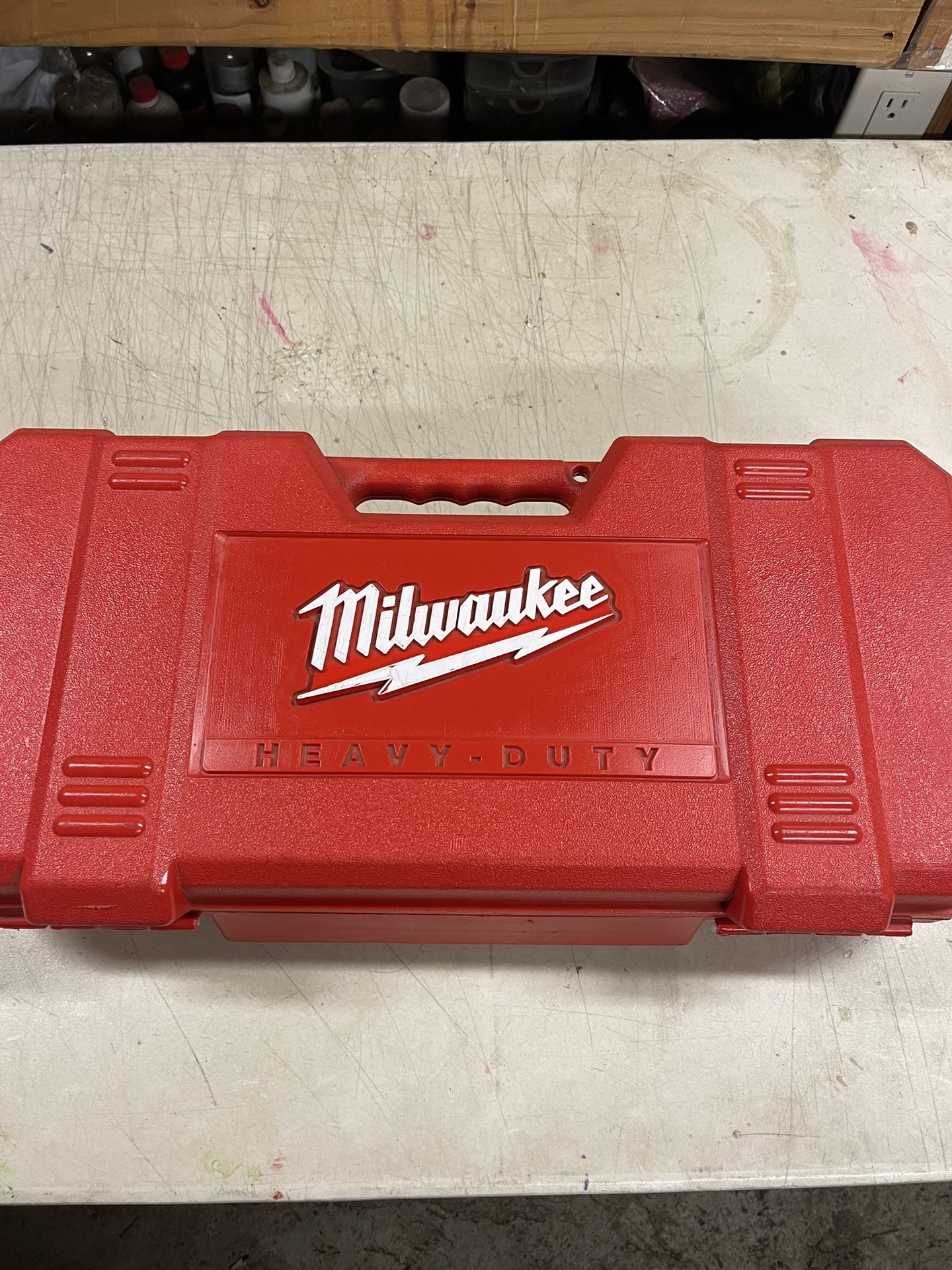MILWAUKEE ORBITAL HEAVY DUTY SAWZALL