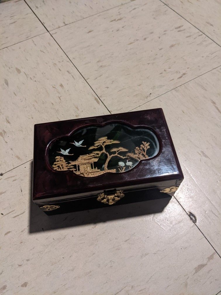 Chinese Jewelry Box $15