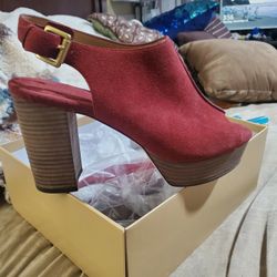 Michael Kors Size 8