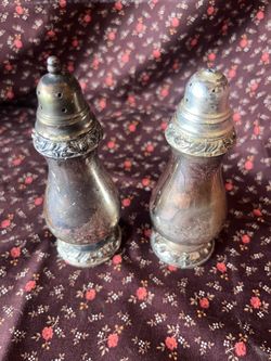 Vintage salt and pepper shakers