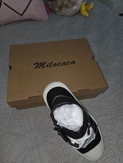 New Black High Top Sneakers Size 8 – New With Box