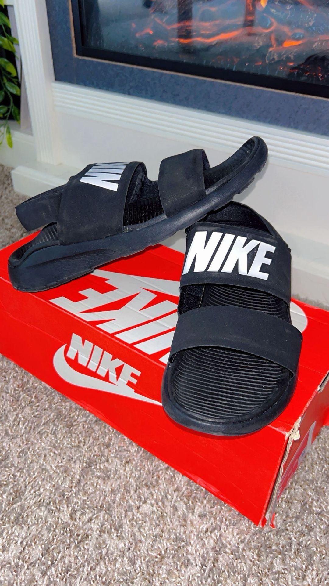 Woman’s Nike Tanjun Sandal