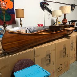 Vintage 19’ cedar Canoe 🛶 in perfect condition😊