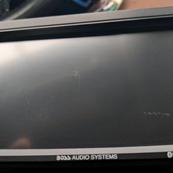 BOSS touchscreen radio