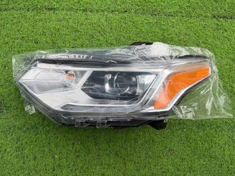 Chevrolet Traverse Left Driver Side Headlight Luz Izquierda Chofer 2018 2019 2020 2021