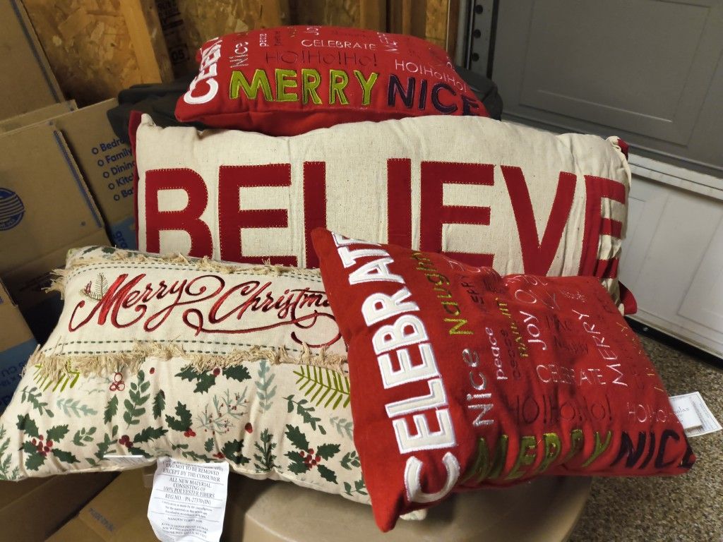 Christmas Pillow Set