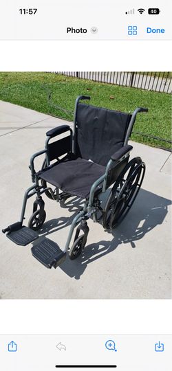 Silla de ruedas $100