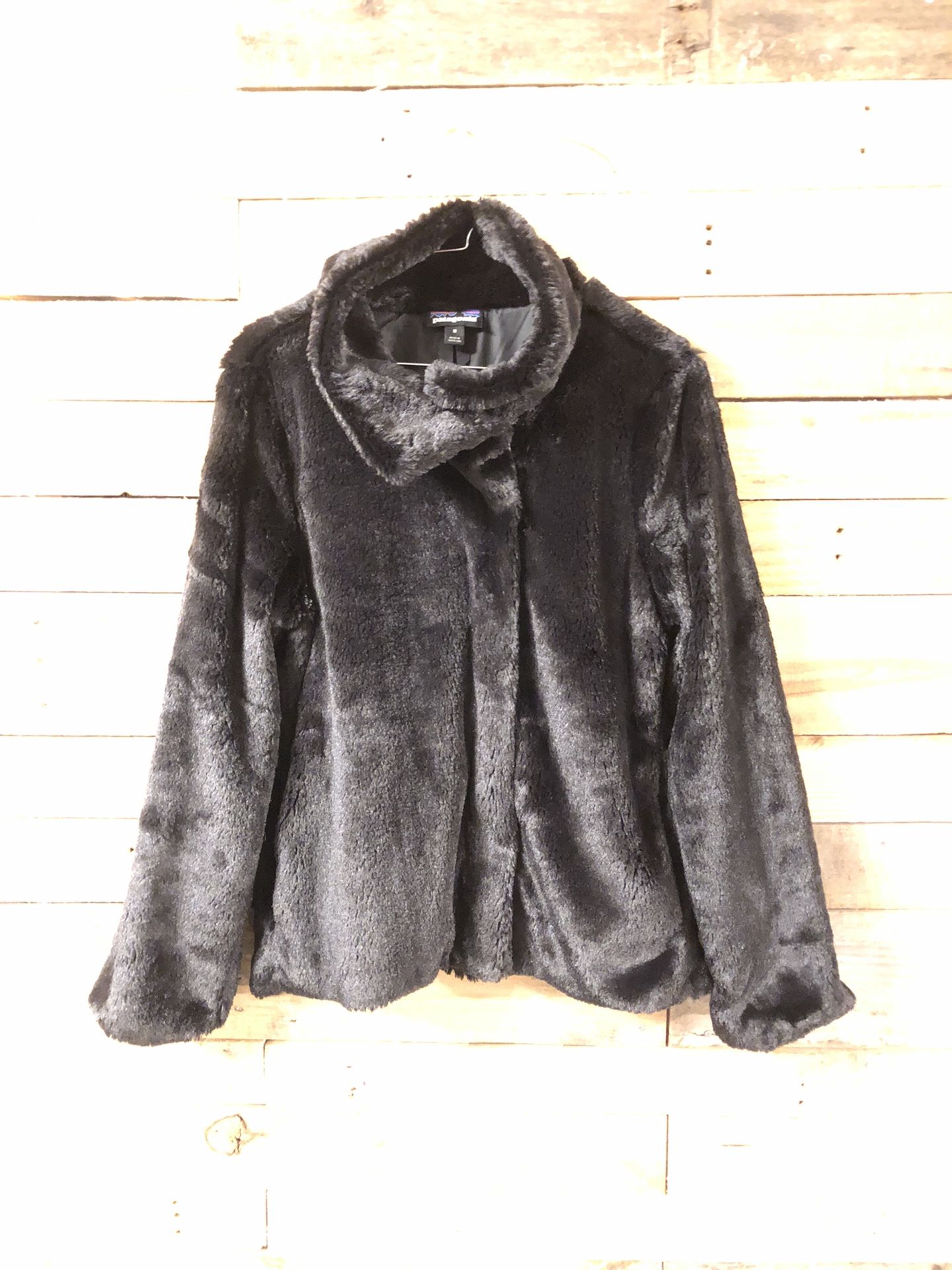 Women’s Patagonia faux fur jacket