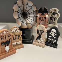 Spooky Halloween Decor