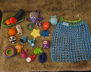 Infant/Toddler Bath Toys/Bag EUC