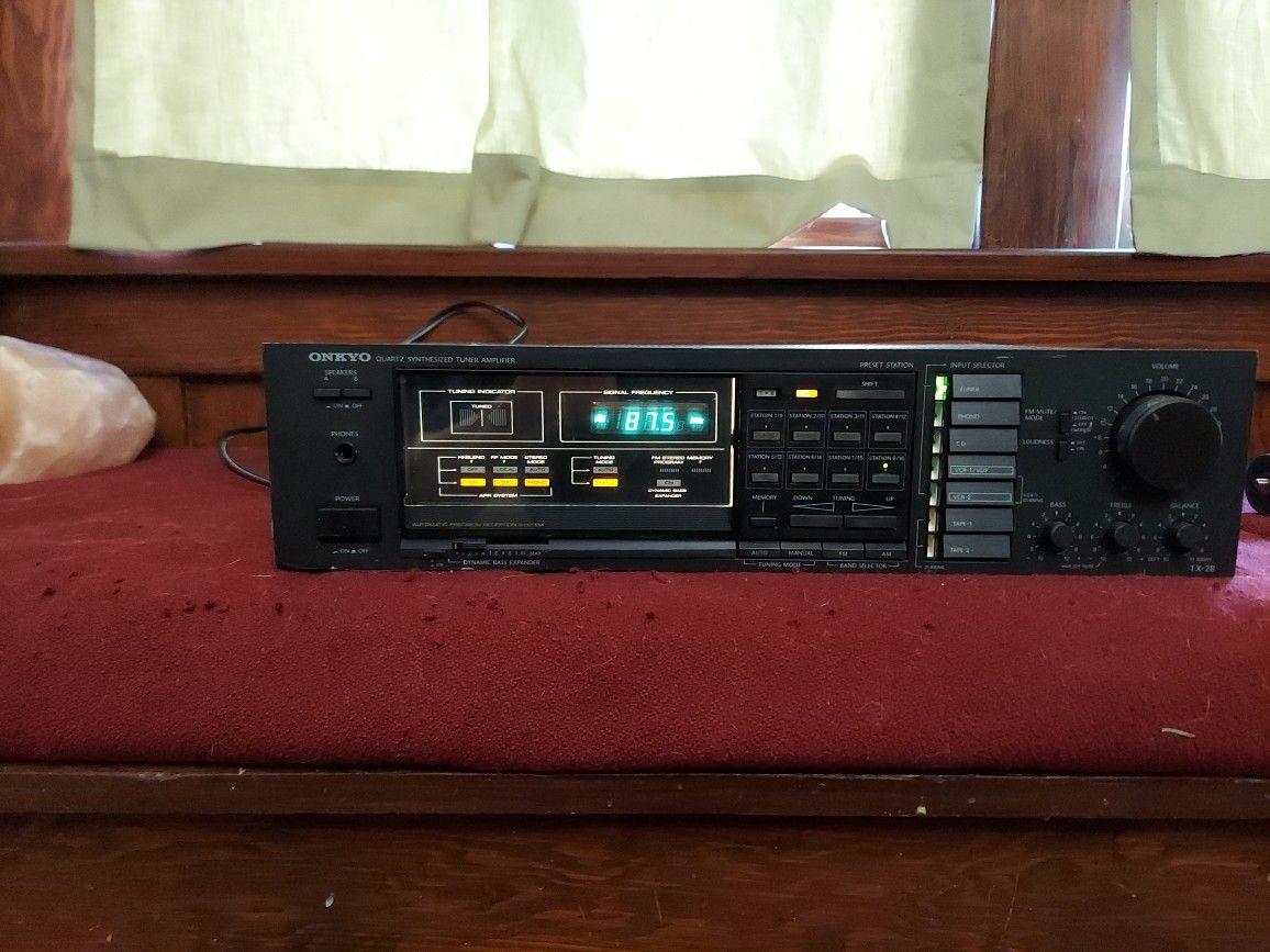 Onkyo Quarts Synthesizer Tuner