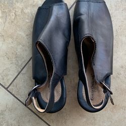 Earth Origins Woman’s Leather Shoes