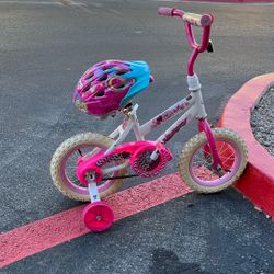 Girl,s Bike for a kid little kid