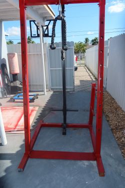 Gym Equipment: Squat Machine