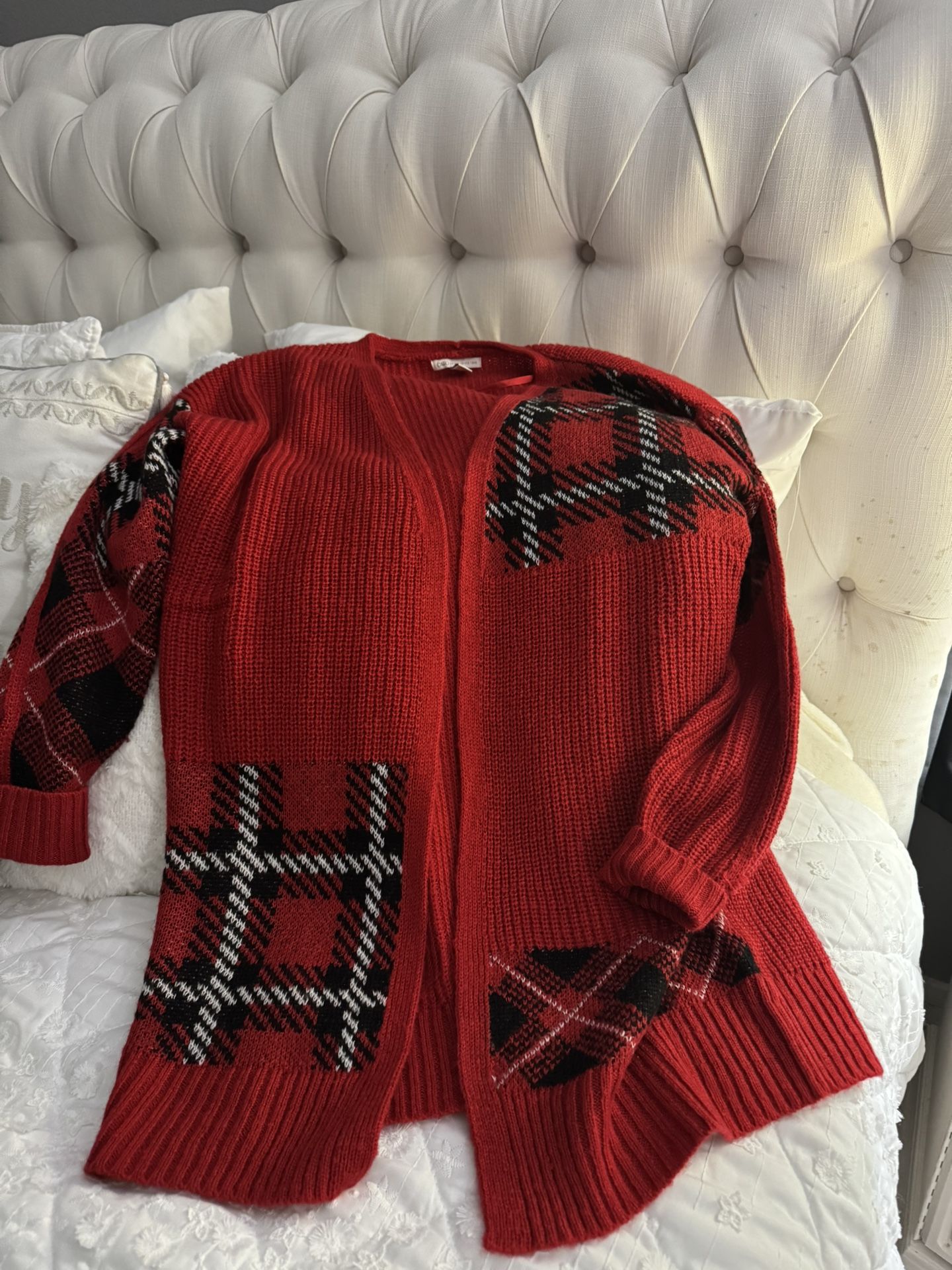 Sweater - Cardigan. S