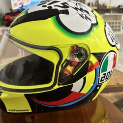 AGV Valentino Rossi Gato Helmet